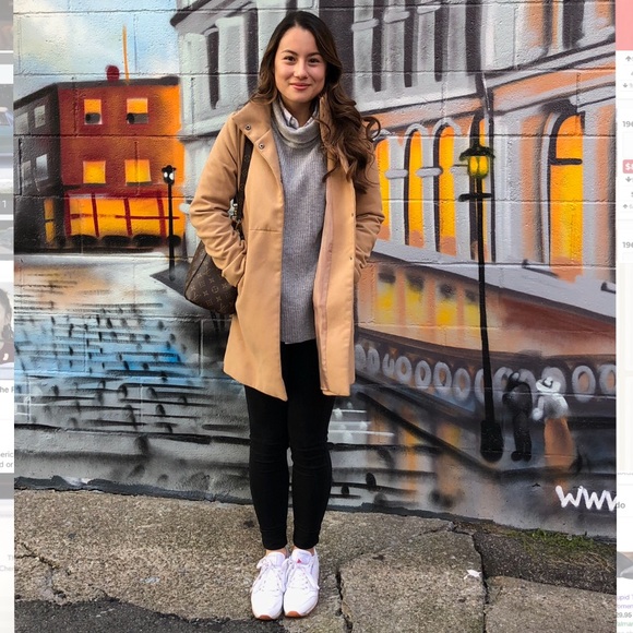 KINDLY, PLEASE READ ❤️ - Picture 2 of 5